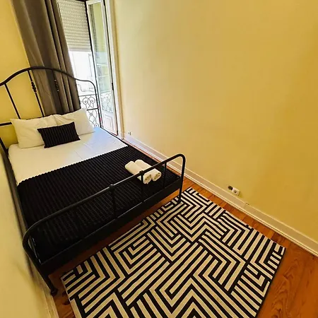 Luxury In Next Station 旅馆