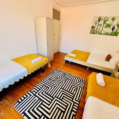 旅馆 Luxury In Next Station *