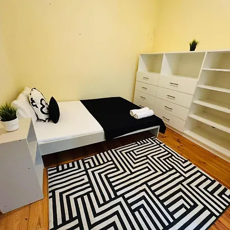 Luxury In Next Station Lisboa