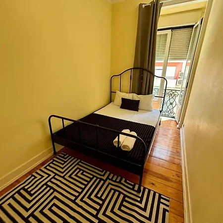 Luxury In Next Station 旅馆