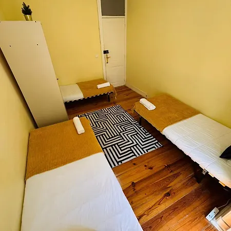 Luxury In Next Station Lisboa