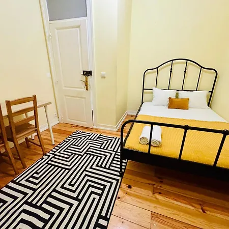 Luxury In Next Station 旅馆 *