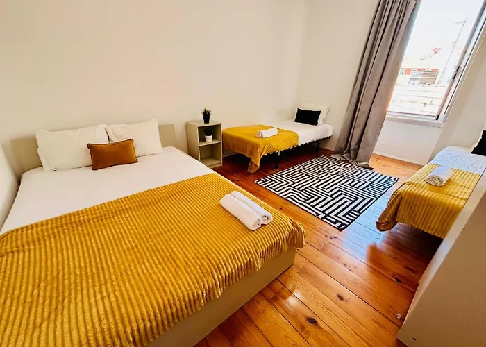 Luxury In Next Station Hostel