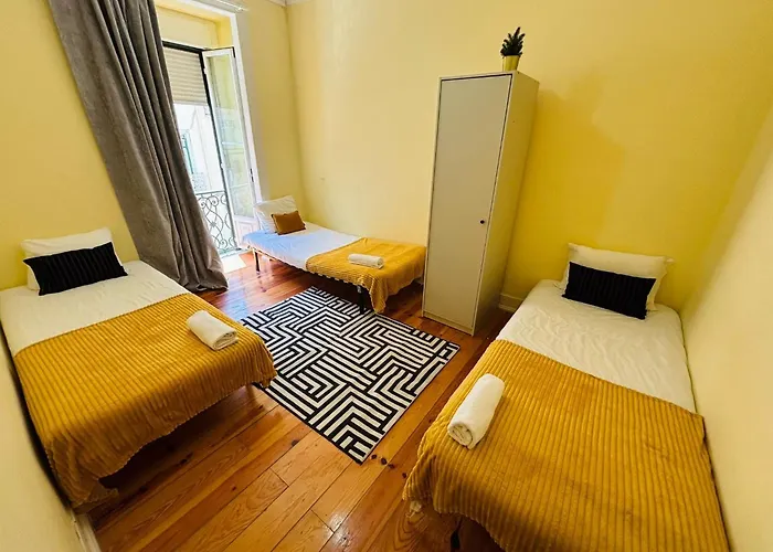 Hostel Luxury In Next Station *