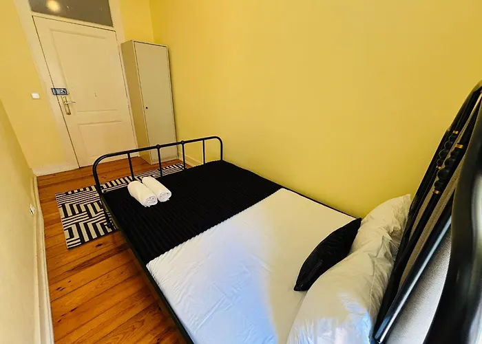 Hostel Luxury In Next Station